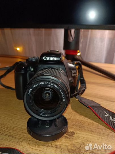 Фотоаппарат Canon EOS 1100D +флэшка на 32гб