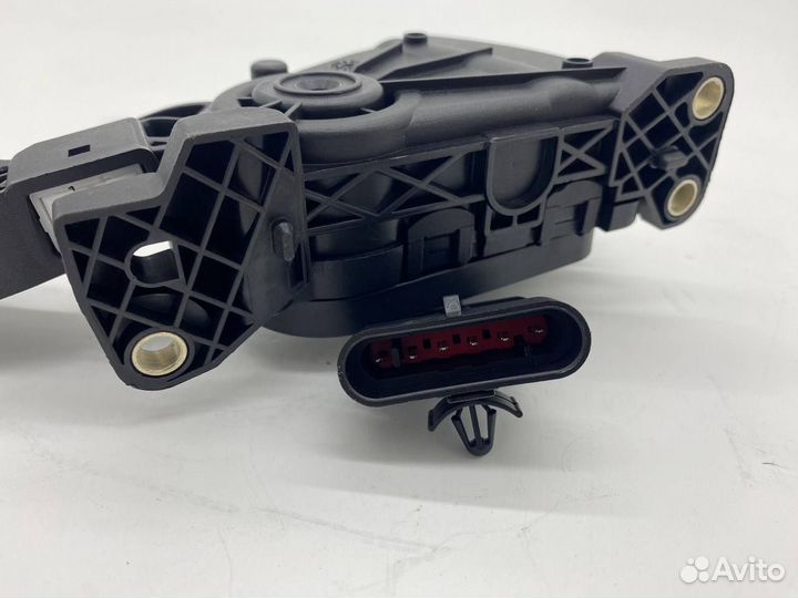 Педаль акселератора в сборе электронный Донг Фэнг