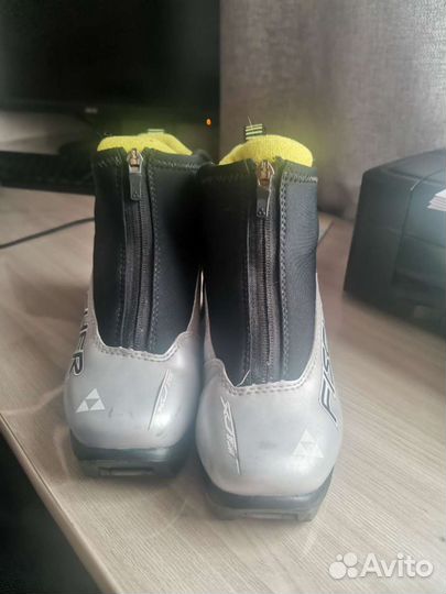 Лыжные ботинки fischer