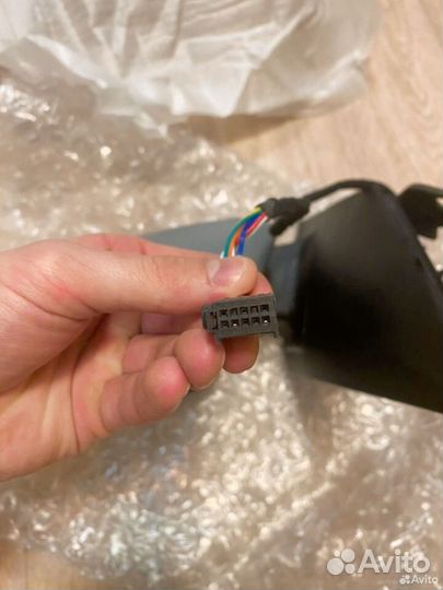 Боковое левое зеркало