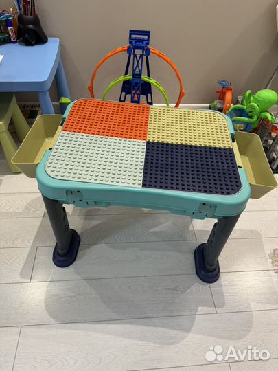Lego столик