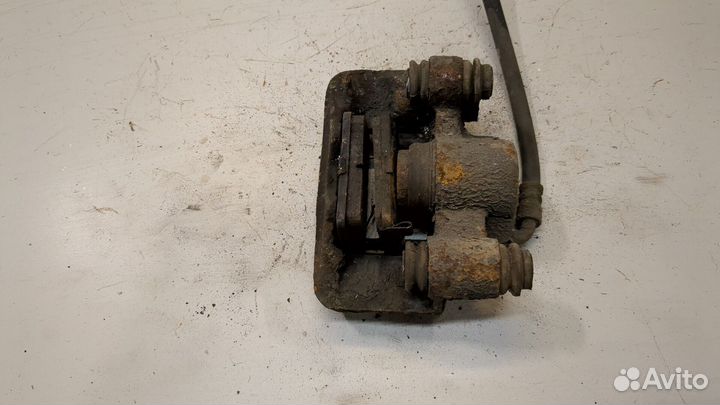 Суппорт Toyota RAV 4, 2004