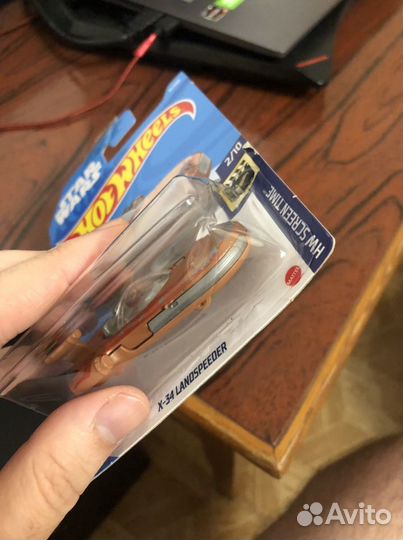 Hot wheels landspeeder x-34