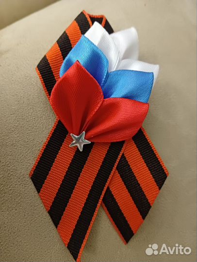 Брошки из георгиевской ленты