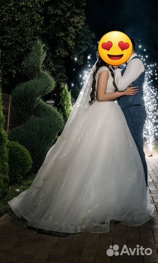 Свадебное платье 44 46 бу