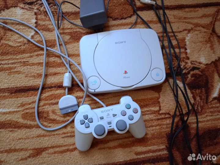 Sony PlayStation 1 (Slim)