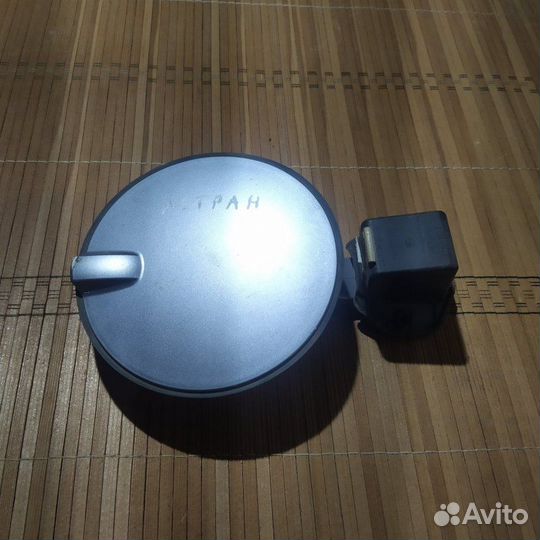 Лючок топливного бака Opel Astra H 1.8 2008