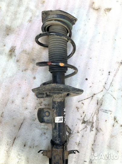 Nissan Juke кулак поворотный правый