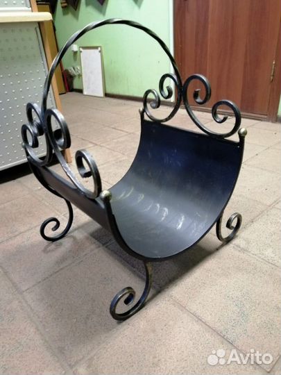 Каминные наборы. дровницы