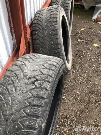 Nokian Tyres Hakkapeliitta 4 235/55 R17 103T