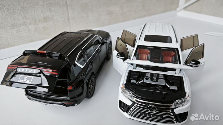 Модель 1:24 Lexus LX600