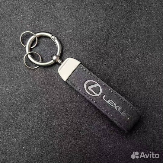 Брелок Lexus