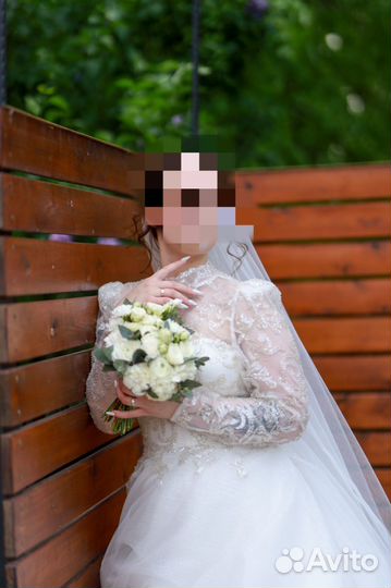 Свадебное платье 44 46 бу
