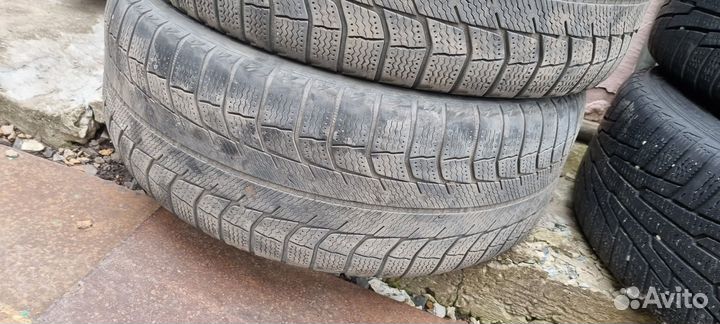 Michelin X-Ice 215/55 R16