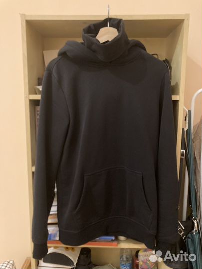 Кофта с капюшоном