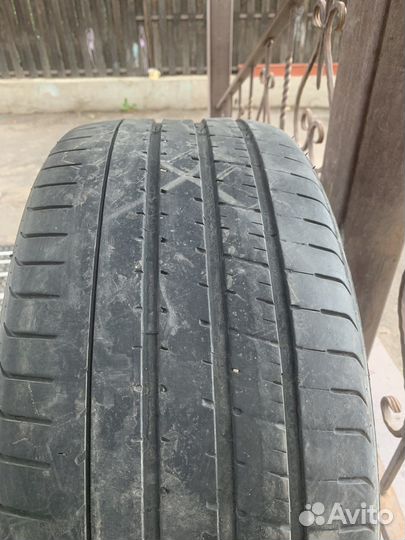 Pirelli P Zero 255/35 R19