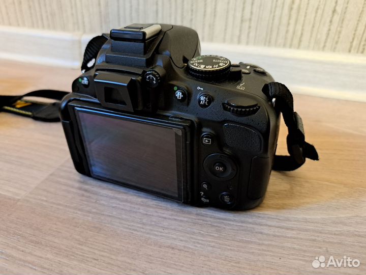 Зеркальный фотоаппарат Nikon D5100