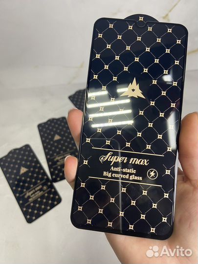 Стекло на телефон