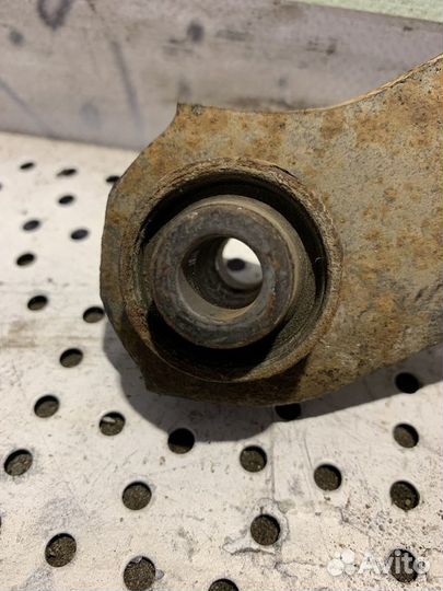 Рычаг задний правый Mitsubishi Lancer 9 1.6