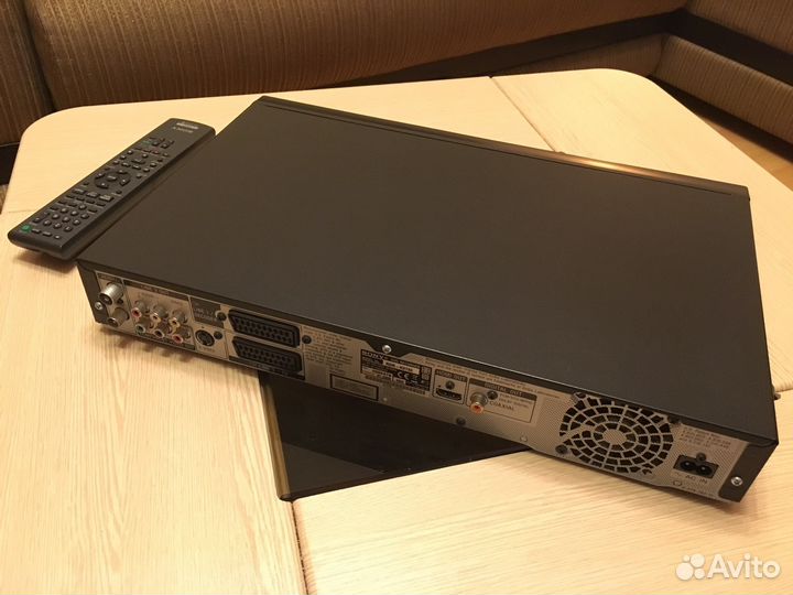 DVD/HDD-рекордер Sony RDR-HX780