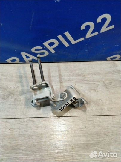 Петля двери задняя правая Toyota Mark Ii GX100