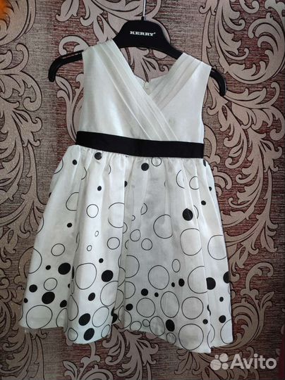 Платье для девочки нарядное