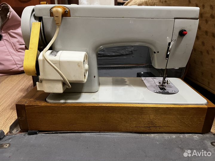 Швейная машинка Подольск 132