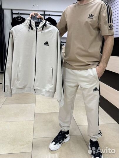 Стильный спортивный костюм Adidas мужской