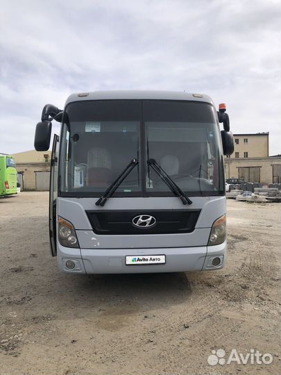 Туристический автобус Hyundai Universe, 2010