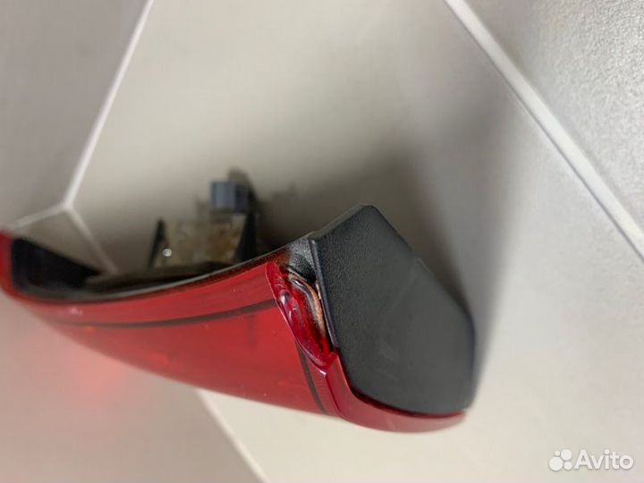 Фонарь в крышку багажника правый Mitsubishi Asx