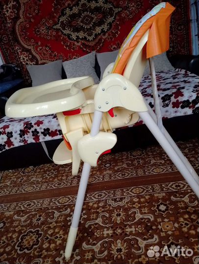 Стульчик для кормления