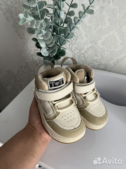 Ботинки утепленные демисезон 22