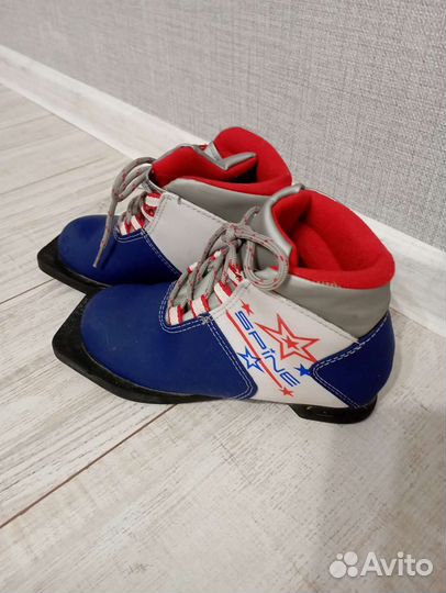 Лыжные ботинки 33 размер