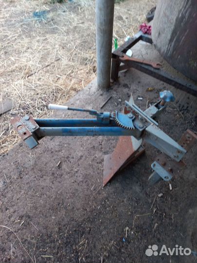Плуг на минитрактор