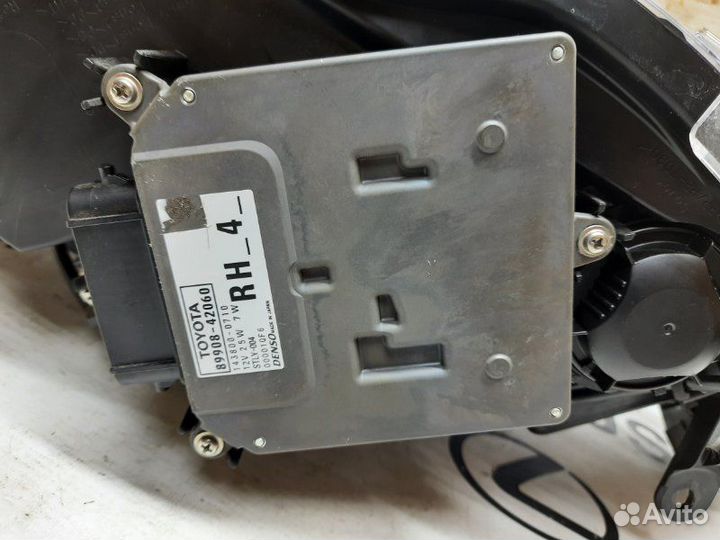 Блок управления светом правый Toyota Rav4 А50