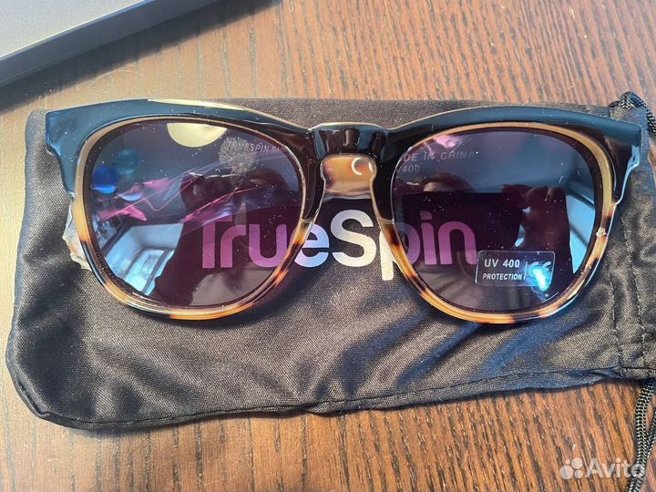 Солнечные очки женские