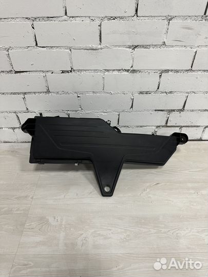 Корпус воздушного фильтра BMW F30 N20B20