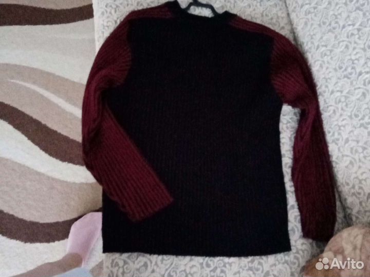 Свитер