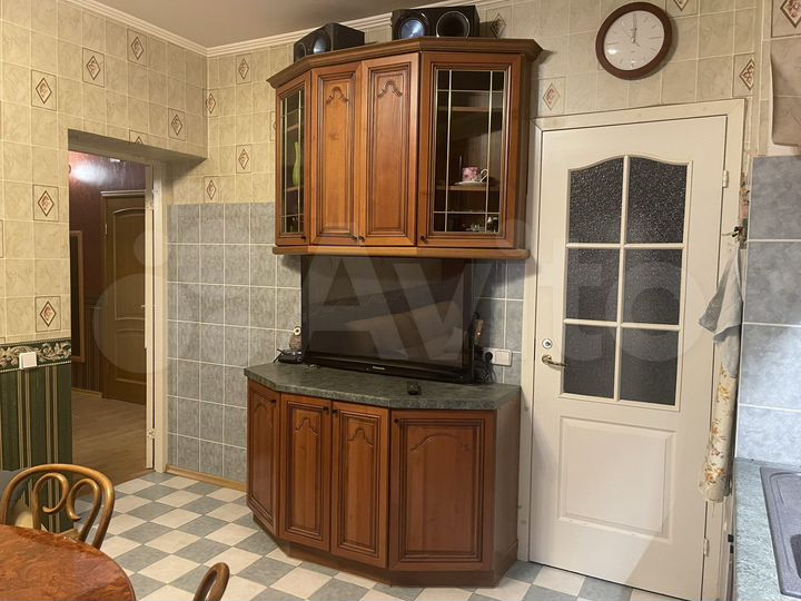 3-к. квартира, 92 м², 2/9 эт.