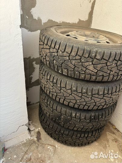 Pirelli Ice Zero 185/65 R15 92T