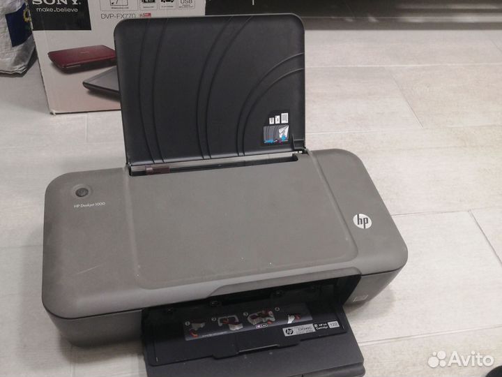 Цветной струйный принтер hp1000