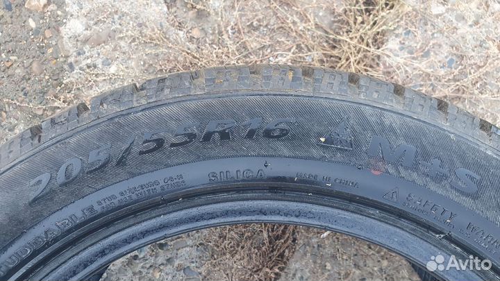 Zeta Antarctica Ice 205/55 R16