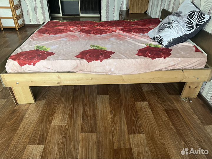 Продам кровать бу