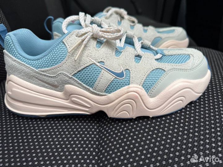 Кроссовки женские nike 39 размер