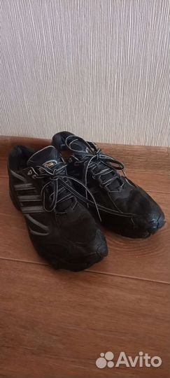 Фирменные кроссовки Adidas р 39