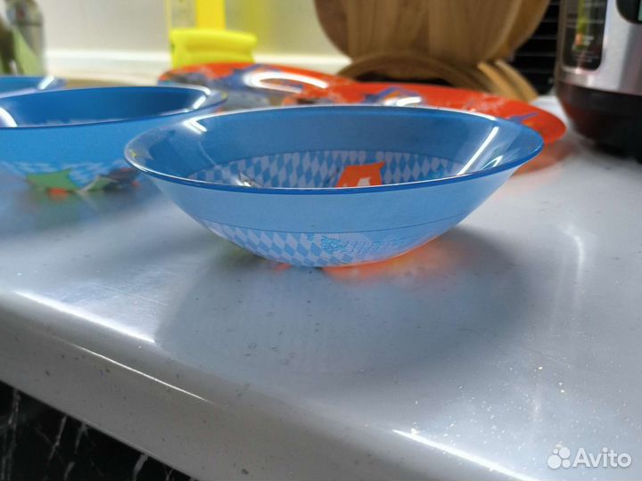 Тарелки детские Тачки глубокие и плоские