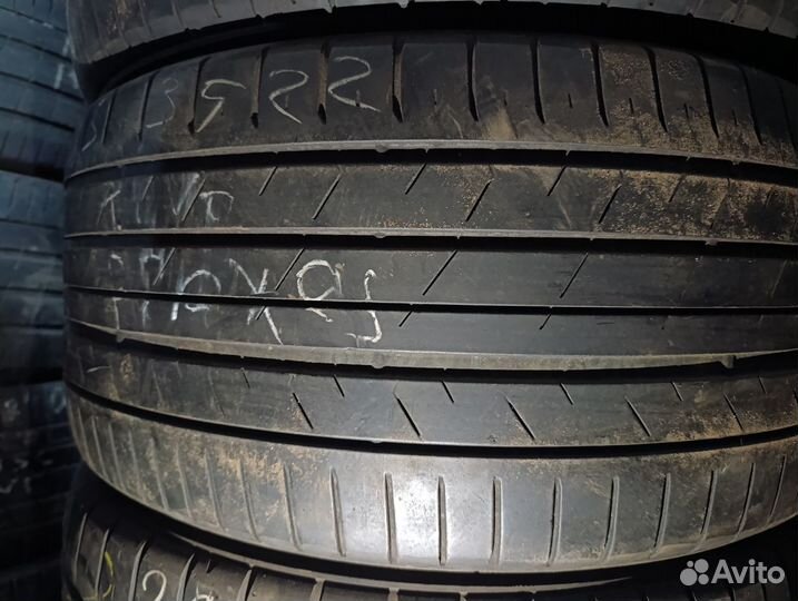 Toyo Proxes 1 285/35 R22 111L