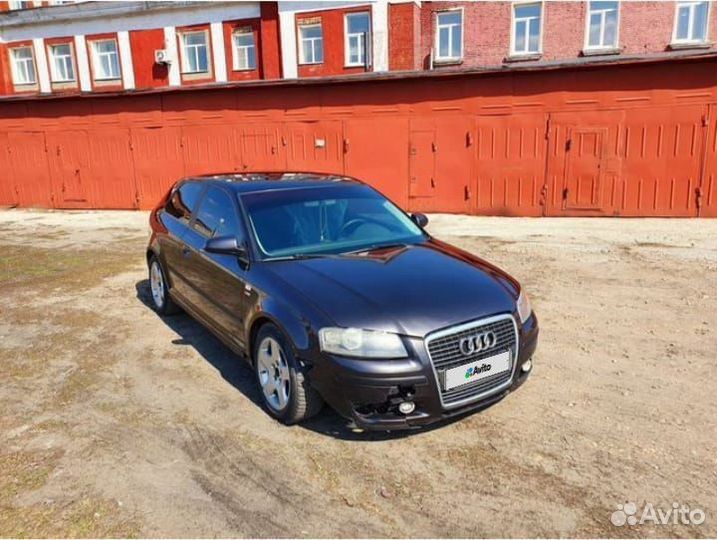 Audi A3 2.0 AT, 2006, битый, 99999км
