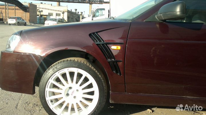 Крылья пластиковые LSD Лада Приора под окраску