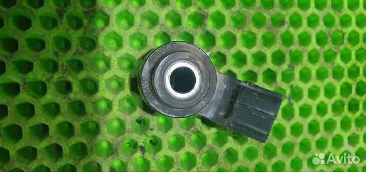 Датчик детонации Toyota Avensis